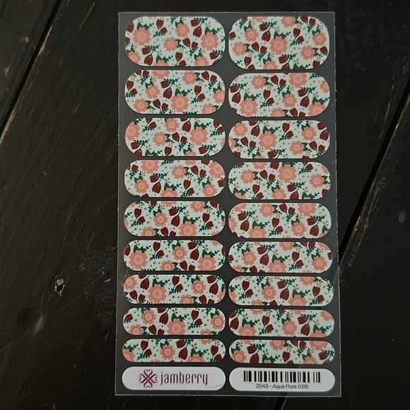 JAMBERRY nail wraps - aqua flora - Picture 3 of 8